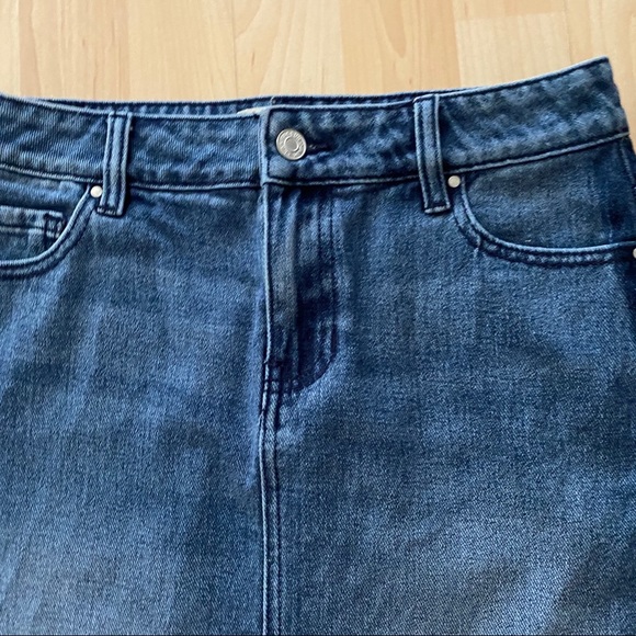 PacSun Cutoff Denim Mini Skirt Size 25 - Picture 2 of 8